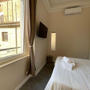 Camera con letto king size